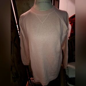 Gorgeous pale pink cashmere sweater